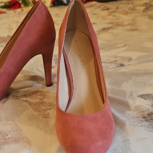 Kelly & Katie Pink Suede Heels - Picture 2 of 2